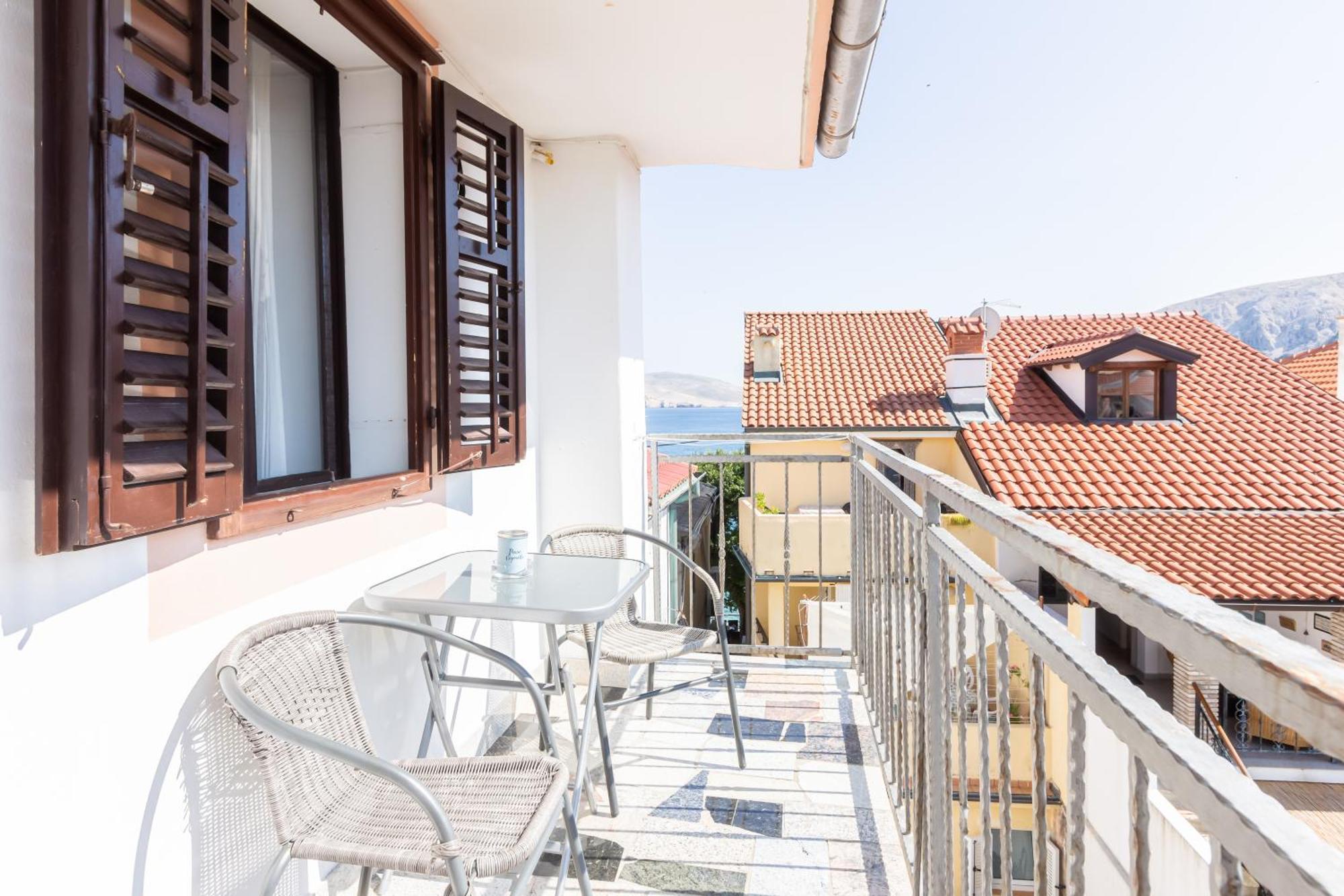 Rooms & Studio Apartments By The Way Baška Extérieur photo