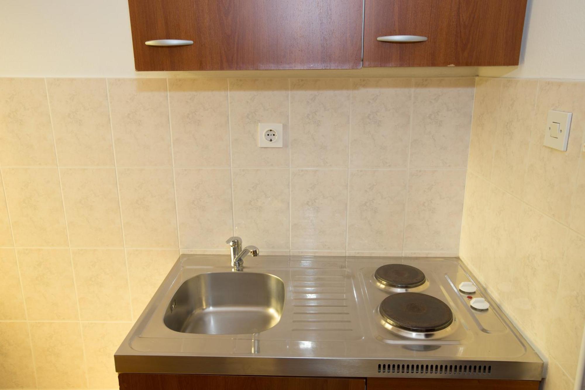 Rooms & Studio Apartments By The Way Baška Extérieur photo